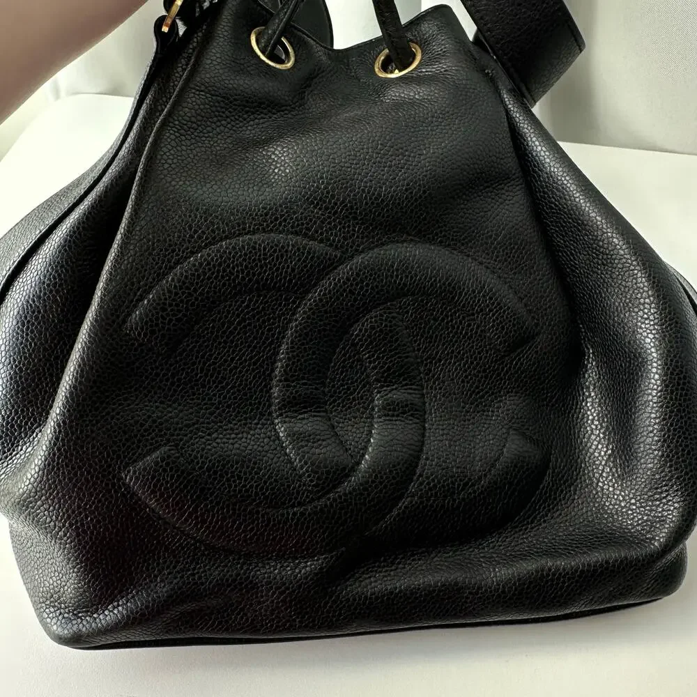 Chanel Vintage Caviar Drawstring Bucket Bag Black Leather Gold Hardware